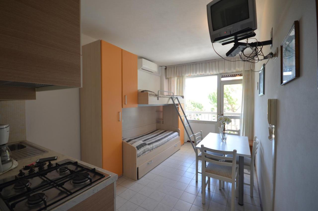 Appartamenti Bristol Bibione Kültér fotó
